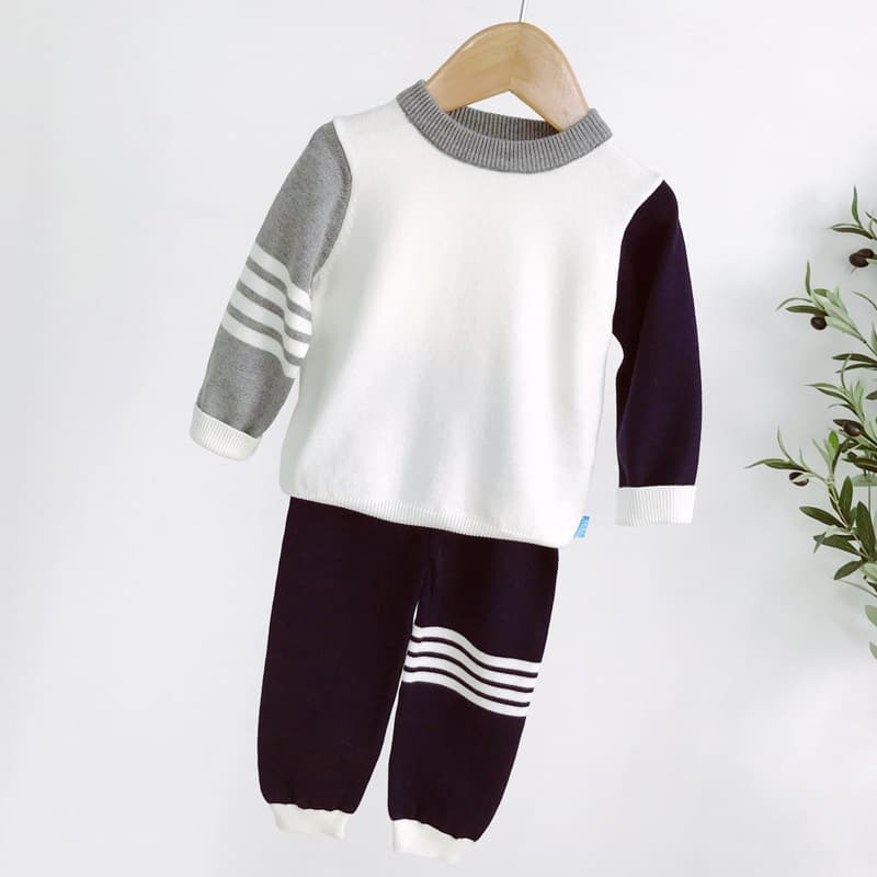 Baby striped sweater and pants set